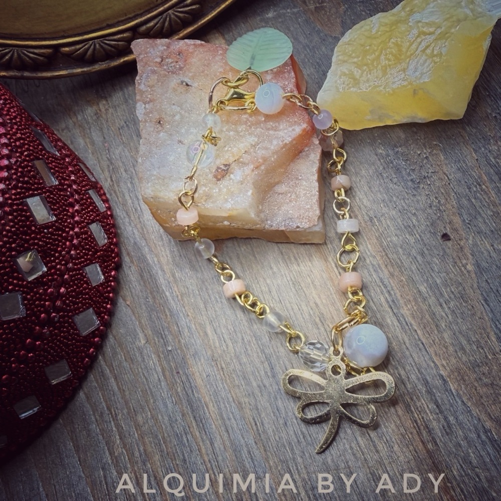 Gemstones 💎 Gold and Cream Dragonfly Bracelet